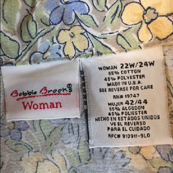 Bobbie Brooks floral top - Picture 3 of 4